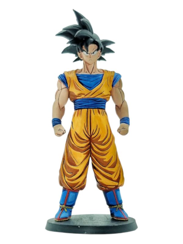 figura de Goku frente